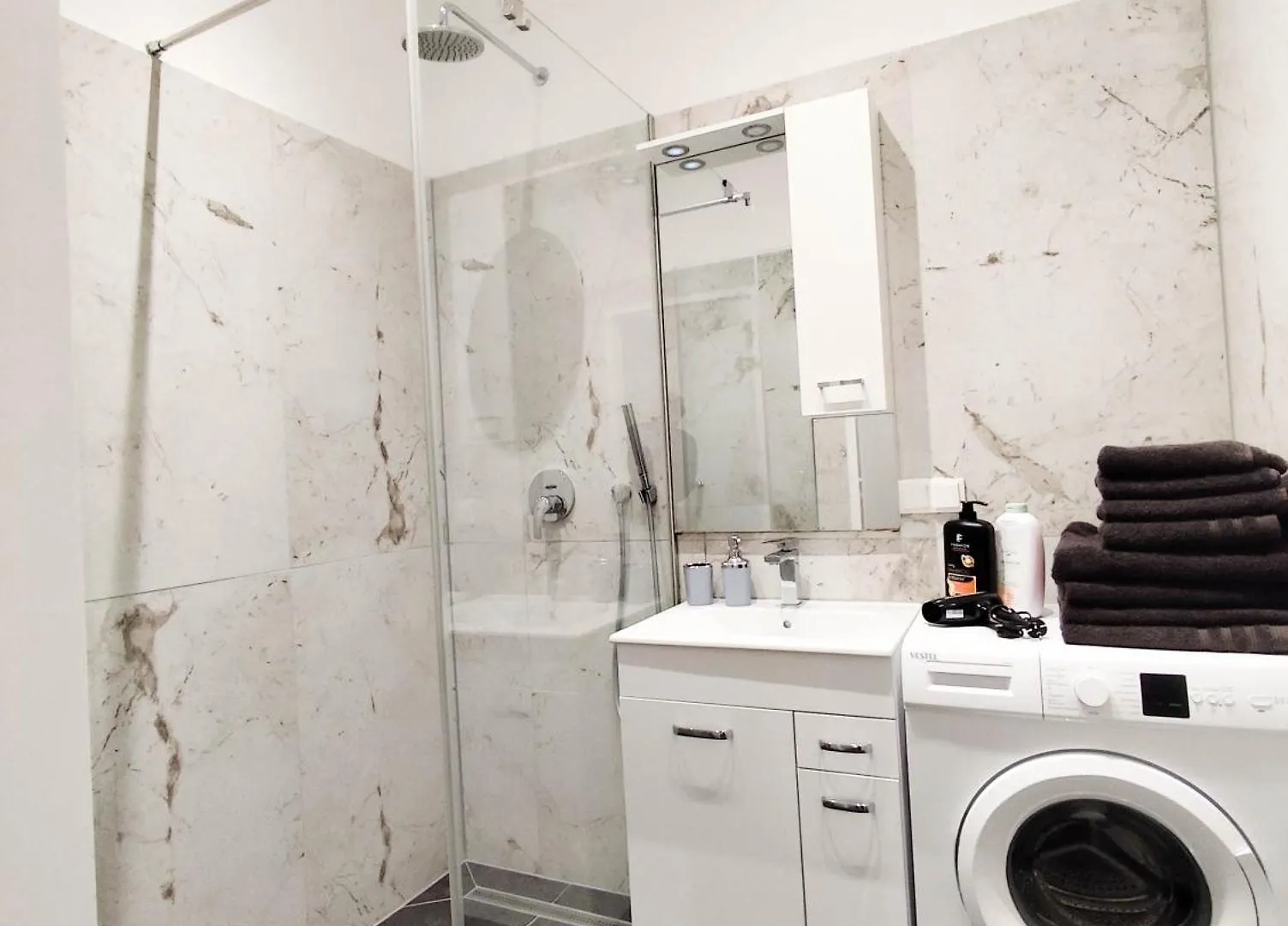Cozy Apartments In Central Location With Free Parking Vienna