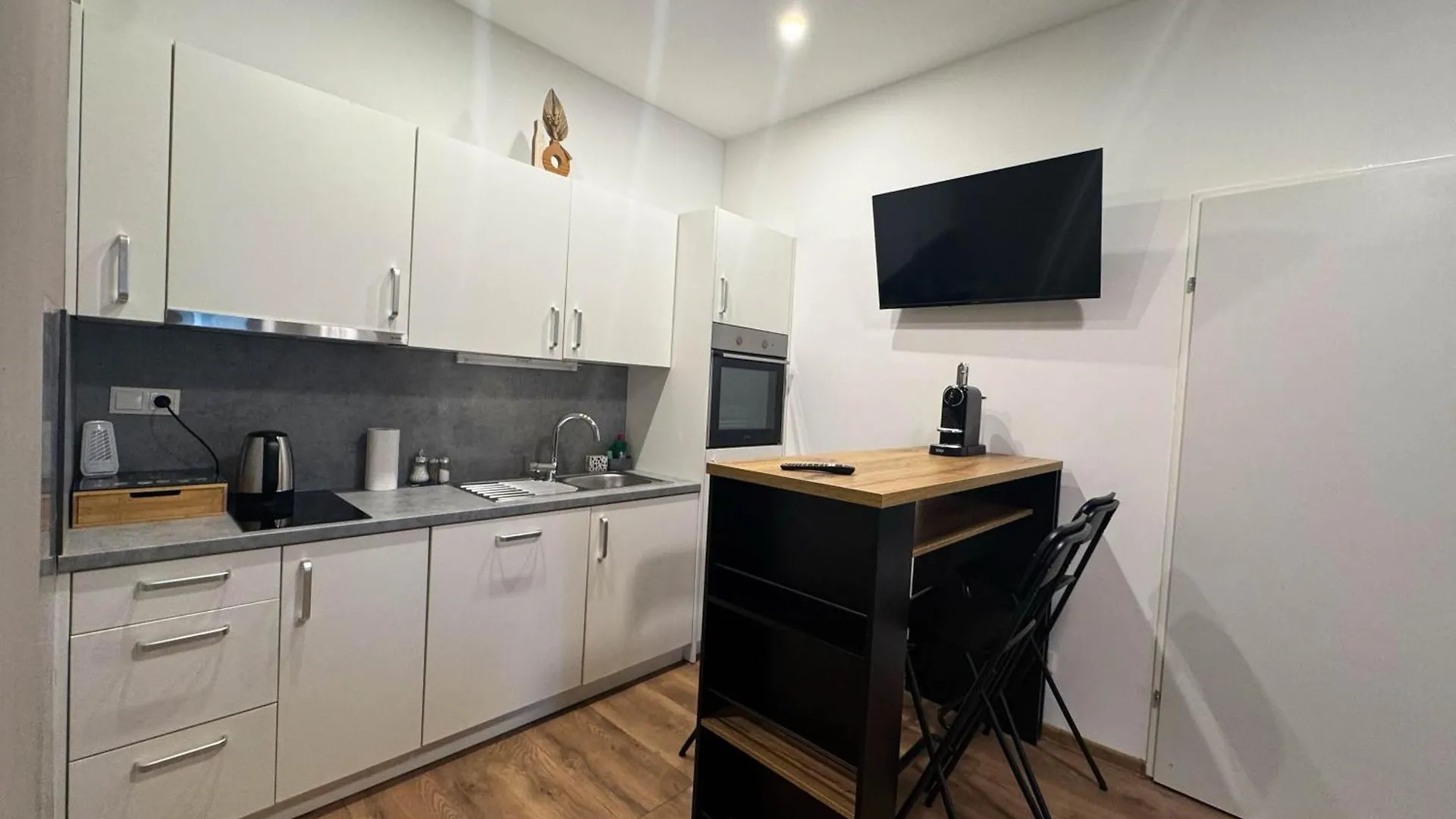 Cozy Apartments In Central Location With Free Parking Vienna Austria
