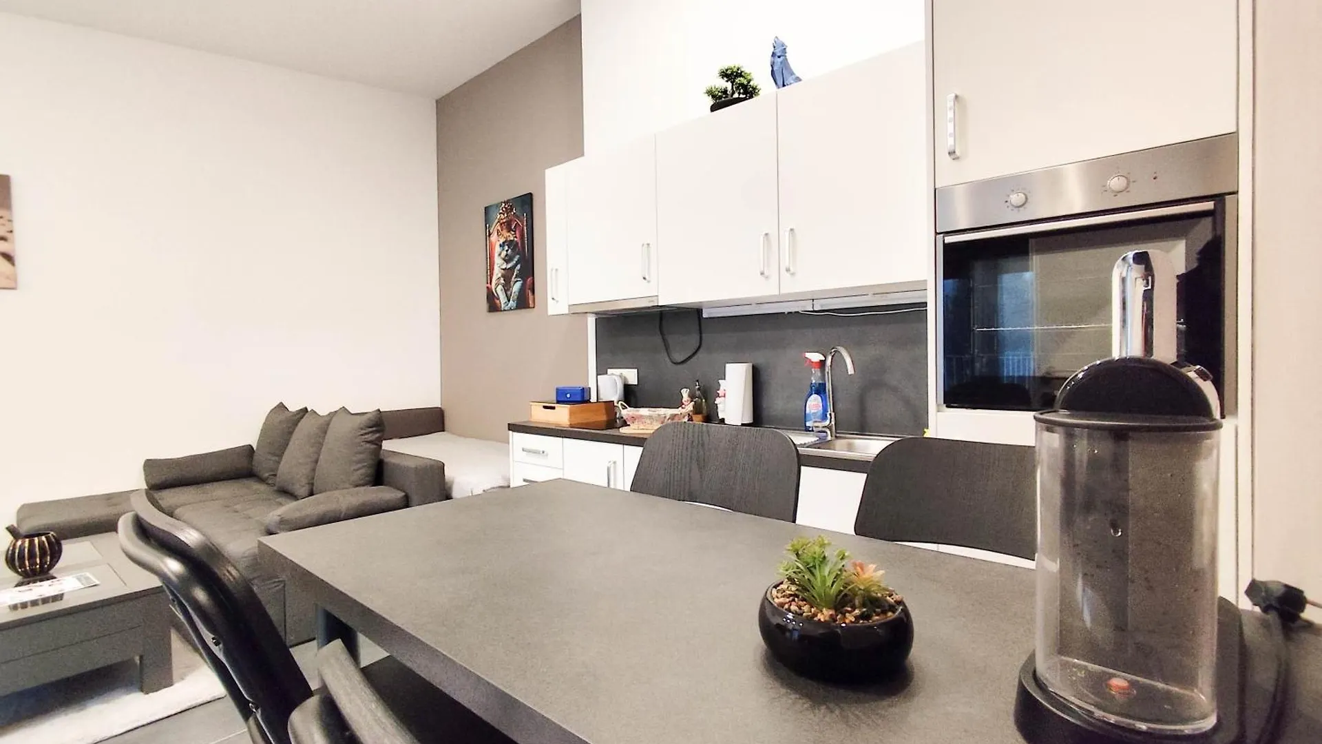Cozy Apartments In Central Location With Free Parking Vienna Austria