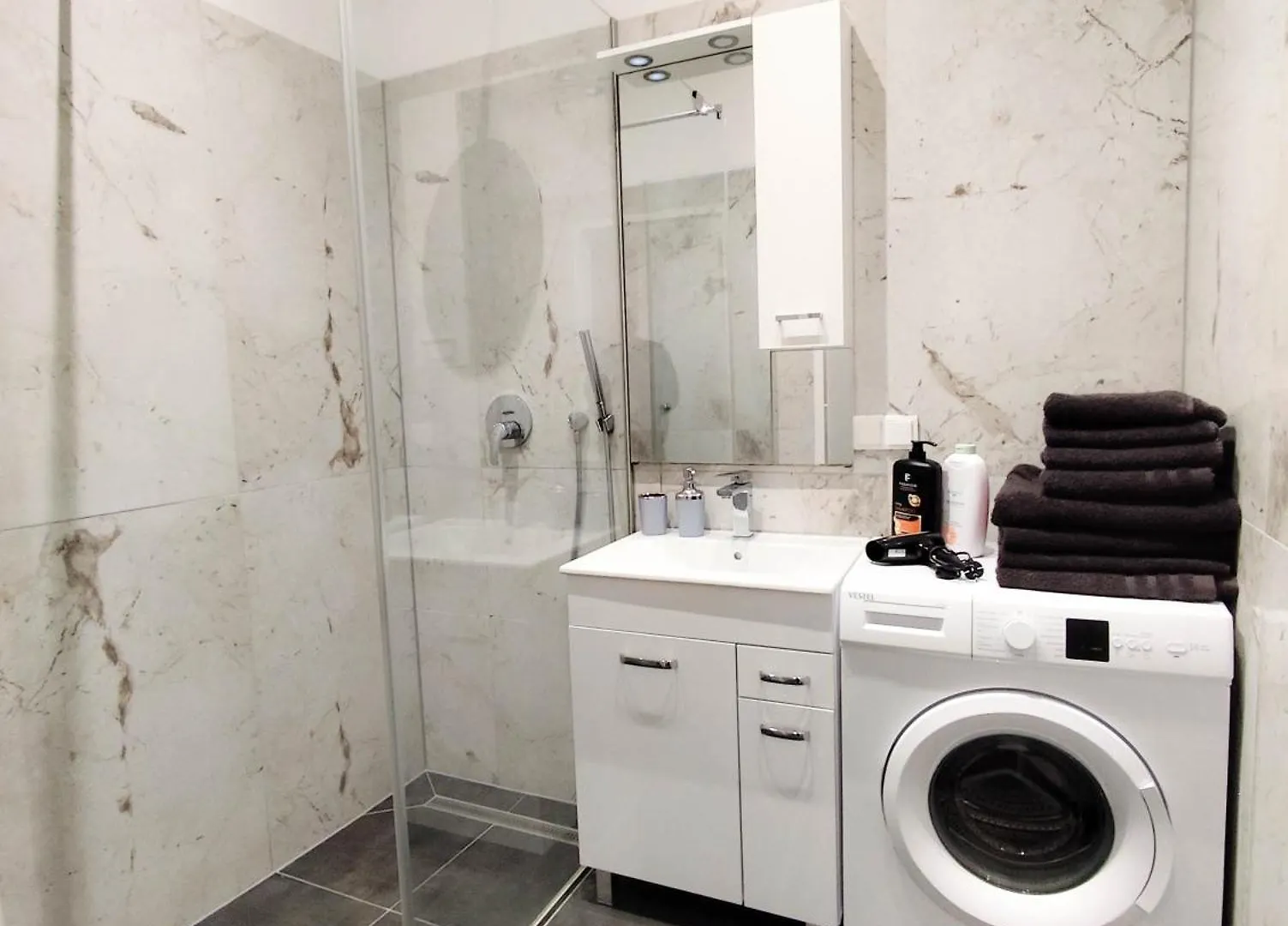 Cozy Apartments In Central Location With Free Parking Wien